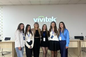 5d3a0d7e-8a49-4b75-899f-c19df2fdebaa